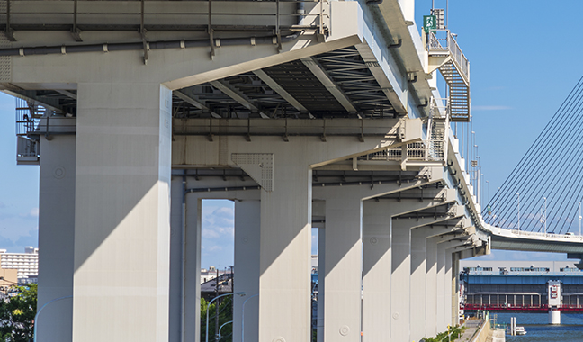 鋼橋、コンクリート橋　歩道橋などの維持修繕工事